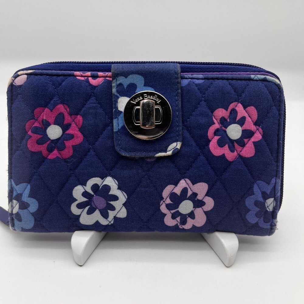 Vera Bradley Ellie Flowers Quilted Turnlock Wallet Floral Cotton